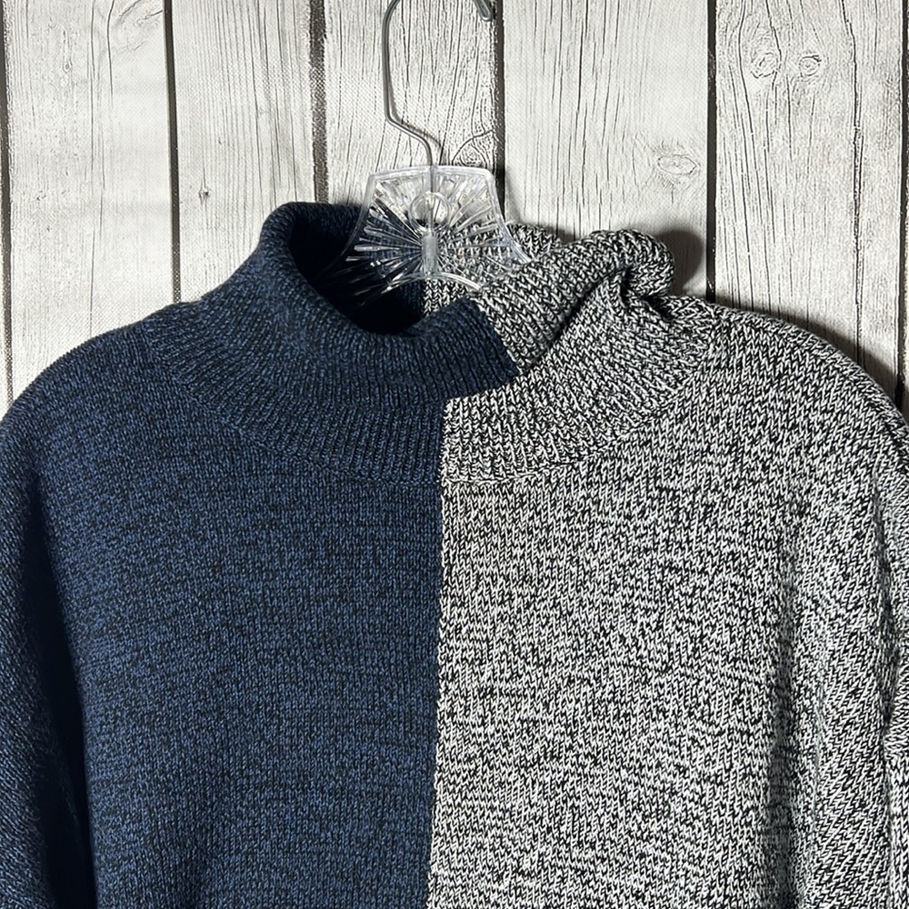Peace Love World Two Tone Sweater Size Small - Picture 3 of 11